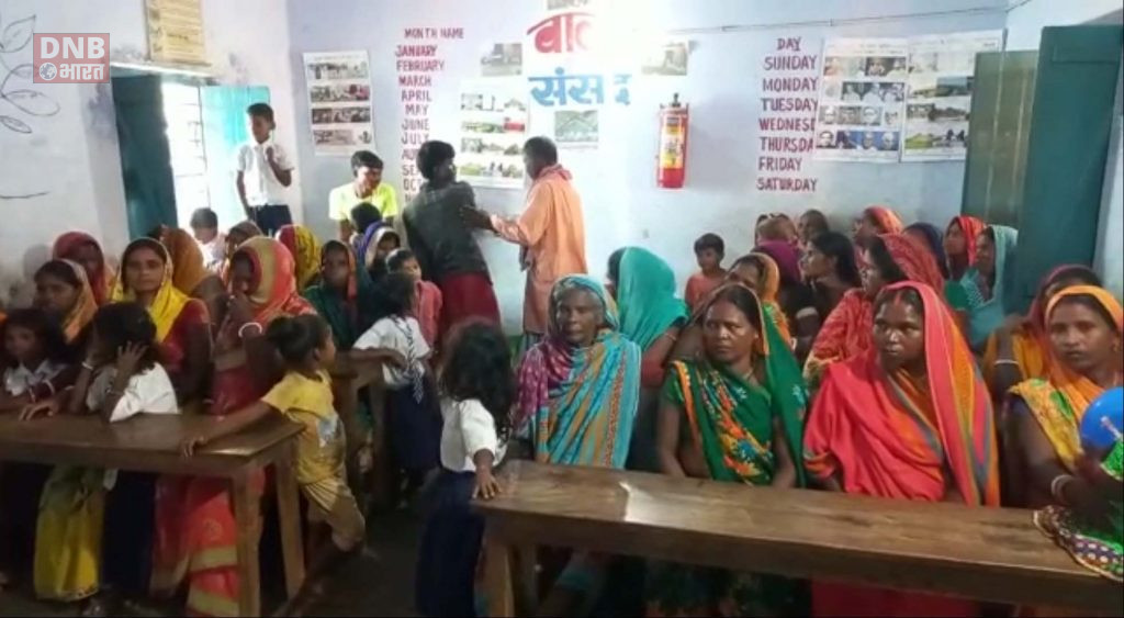 सरकारी स्कूलों में हुई अभिभावकों की बैठक, शिक्षकों ने बताया बच्चों का शैक्षणिक स्तर 2