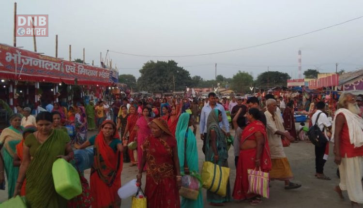 सूर्य ग्रहण के अवसर पर सिमरिया में लाखों श्रद्धालुओं ने लगाई गंगा में डुबकी 2