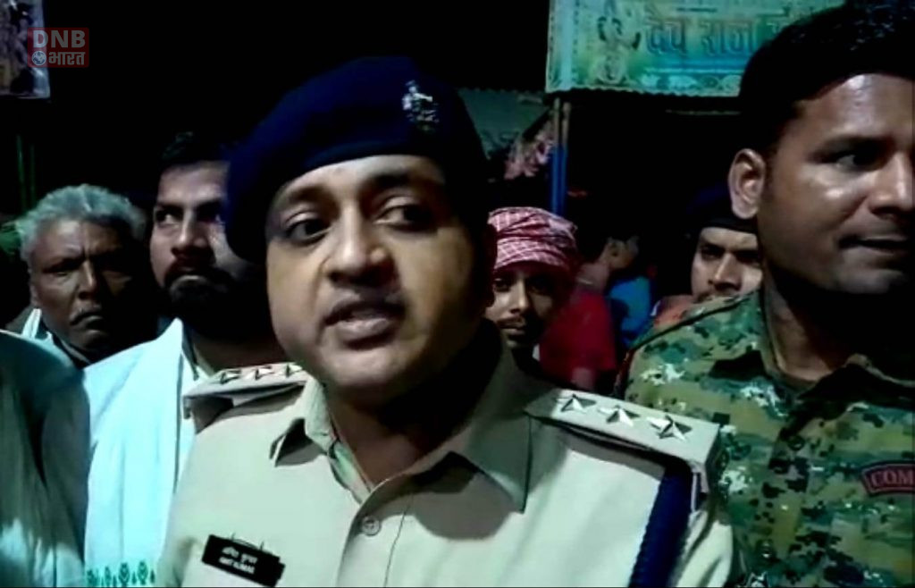 बेगूसराय जिले के बछवाड़ा प्रखंड में दिनदहाड़े कपडा दूकानदार को गोली मारकर हत्या,आक्रोशित ग्रामीणों ने एनएच 28 को छह घंटे रखा जाम 5