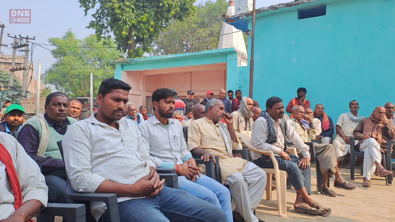 स्थानीय जनप्रतिनिधि और बुद्धिजीवियों की पहल पर आगजनी कांड में दोनों पक्षों के बीच हुआ सुलह, गला मिल दूर किए शिकवा गिला 2