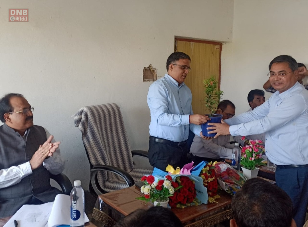 लखीसराय में उपमुख्य निर्वाचन पदाधिकारी ना मतदाता सुचि में सुधार कार्य का लिया जायजा 2
