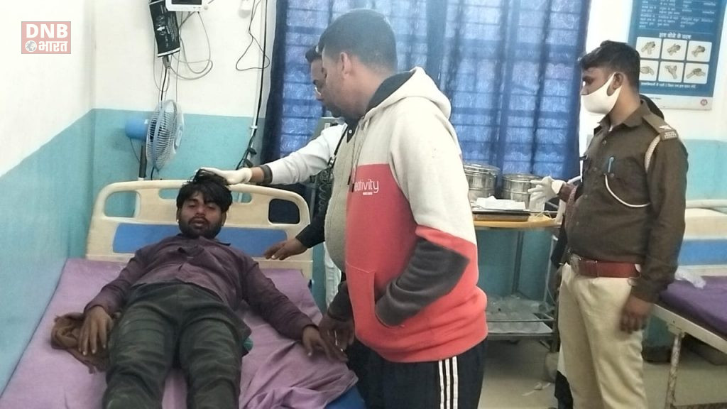बछवाड़ा में पेड़ काटने के दौरान पेड़ के चपेट में आने से एक मजदूर गंभीर रुप से घायल, स्थिति नाजुक 2
