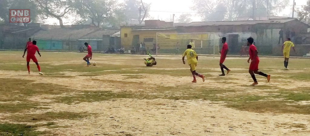 बछवाड़ा में जिलास्तरीय फुटबॉल लीग मैच में आजाद स्पोर्टिंग क्लब खरहट टीम ने टाउन क्लब बलिया बी टीम को 2-0 से किया पराजित 3