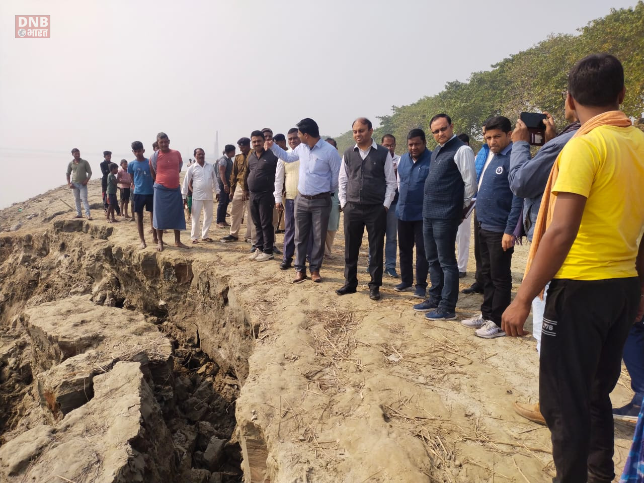 डीएम बेगूसराय ने साहेबपुरकमाल प्रखंड अंतर्गत सरकार द्वारा संचालित विभिन्न विकासात्मक एवं कल्याणकारी योजनाओं व कार्यक्रमों का किया निरीक्षण 2