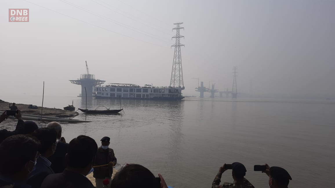 देखते रह गये पदाधिकारी और नेता, नहीं रूका सिमरिया में गंगा विलास क्रुज 2