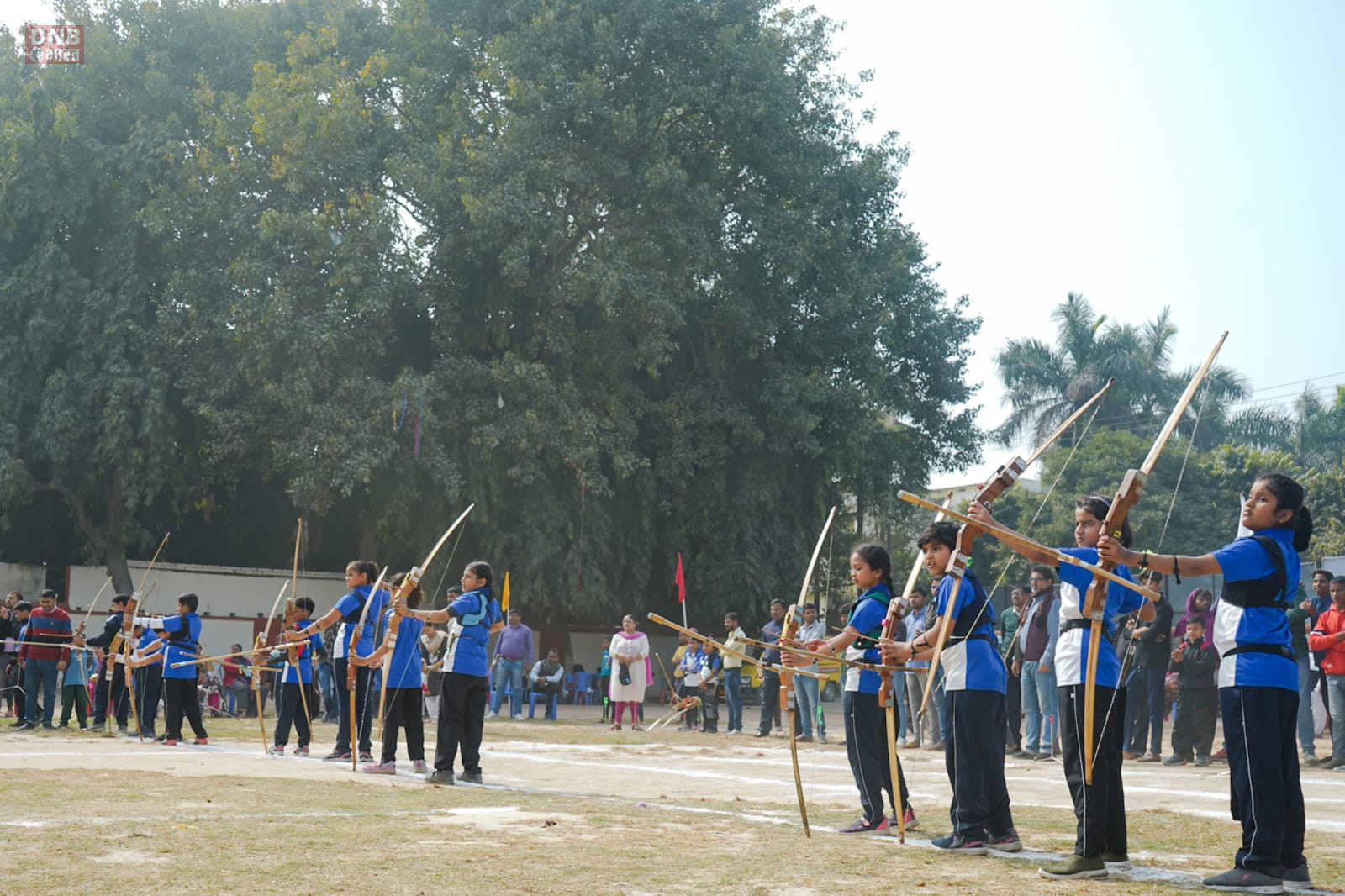 डीएम बेगूसराय ने गांधी स्टेडियम में आयोजित जिलास्तरीय विद्यालय दक्ष खेल प्रतियोगिता का किया उद्घाटन 4