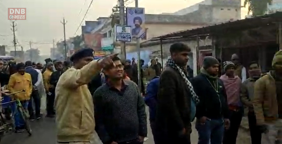 बरौनी नगर परिषद के राजेन्द्र रोड में गैरकानूनी तरीके से तेघड़ा अनुमंडल प्रशासन के द्वारा किया गया अतिक्रमण के नाम पर तोड़फोड़ 6