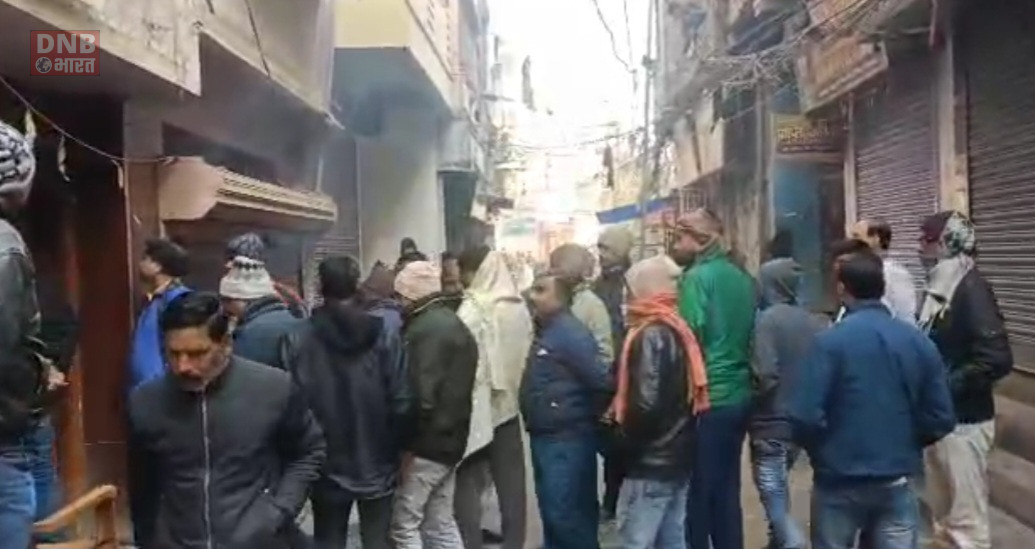 बेगूसराय स्वर्ण व्यवसायी की दिनदहाड़े हत्या से आक्रोशित व्यवसायियों ने अपनी दुकानें रखी बंद 3