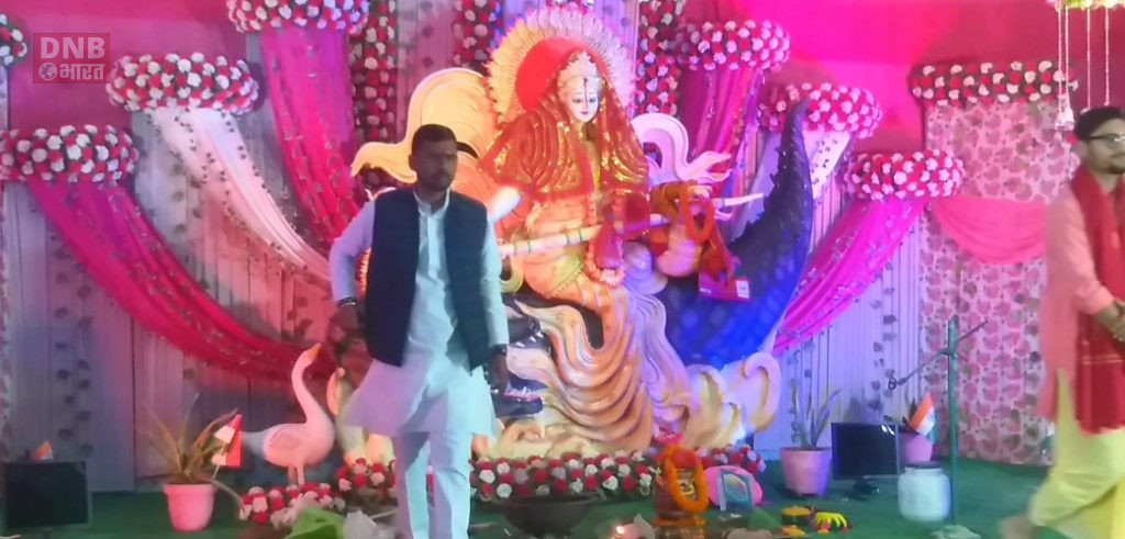 बछवाड़ा में सरस्वती पूजा की धूम,श्रद्धालुओ को लुभा रहे है आकर्षक पंडाल 4