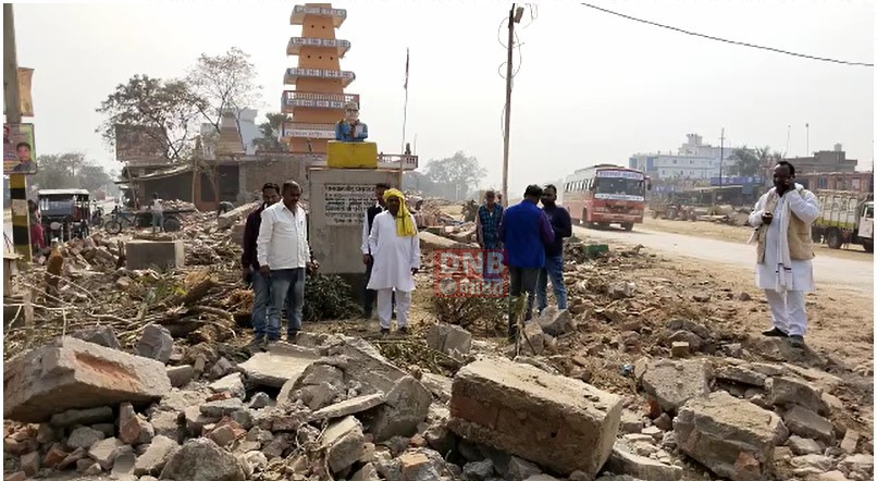 फोरलेन के नाम पर स्थानीय ग्रामीणों के भावनाओं के साथ खिलवाड़, अंबेडकर पार्क को बिना किसी को सूचना के तोड़ दिया गया 3