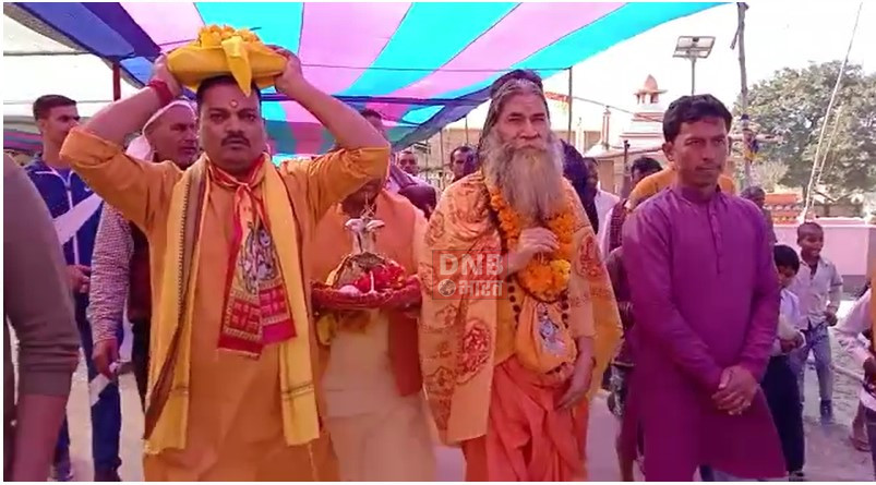 खगड़िया जिले के डुमरिया बुजुर्ग में श्रीमद्भागवत कथा ज्ञान महायज्ञ को लेकर 501 कुंवारी कन्याओं द्वारा निकाली गई भव्य कलश शोभायात्रा 2