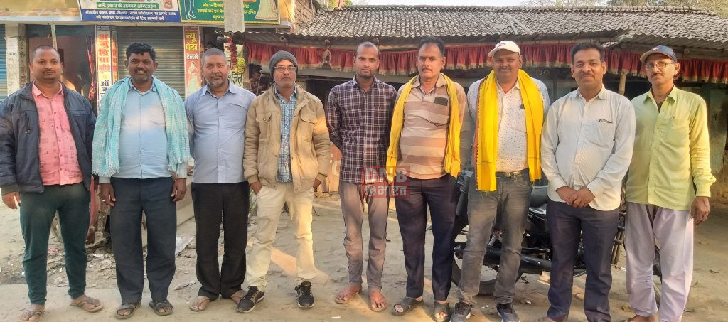 स्वामी सहजानंद सरस्वती की जयंती मनाने को लेकर राष्ट्रीय जन जन पार्टी के कार्यकर्ताओ की बछवाड़ा में बैठक आयोजित 2