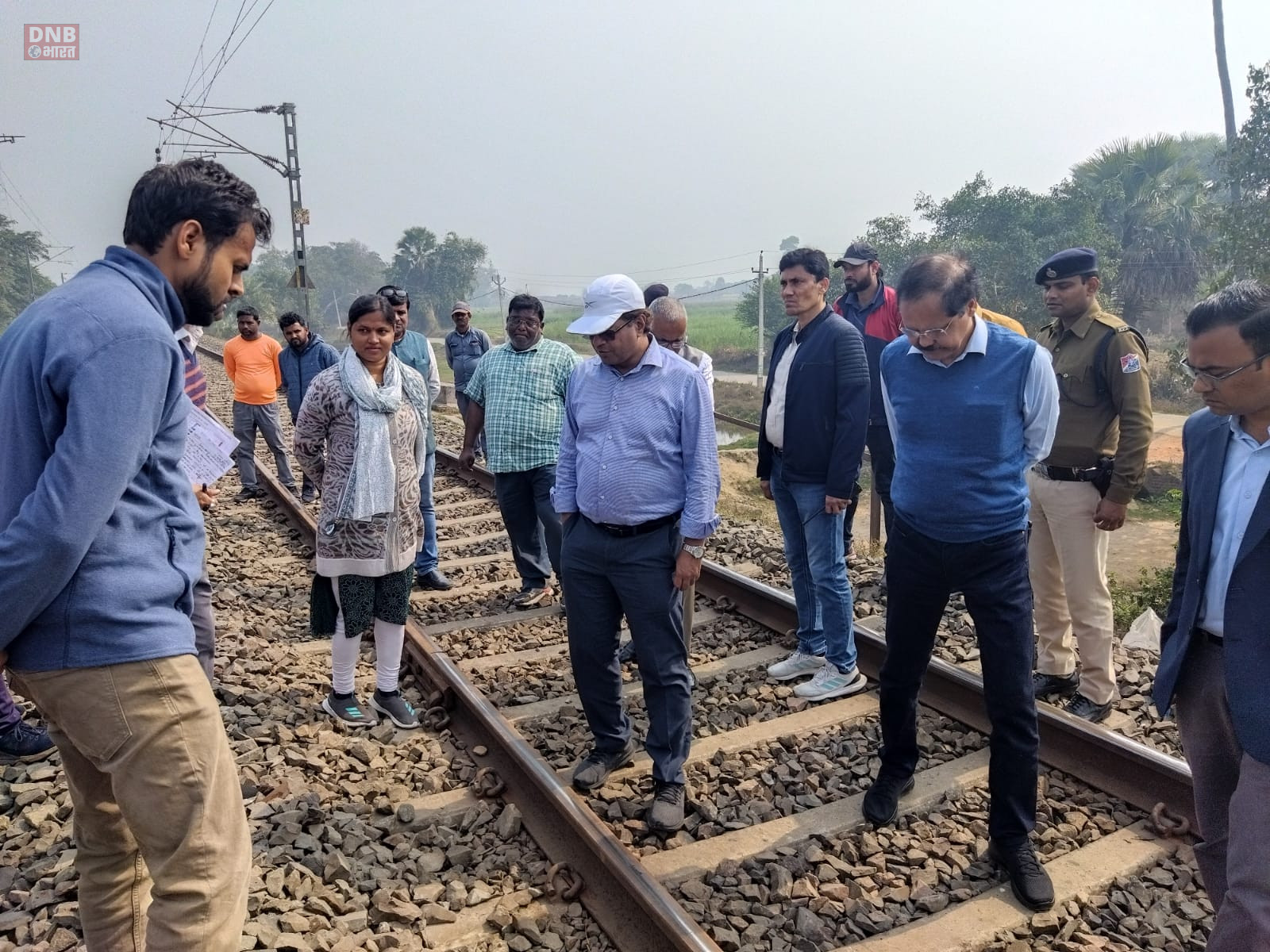 महाप्रबंधक ने दानापुर मंडल के कारीसाथ-बिहिया, दरौली-जमानिया एवं धीना-सकलडीहा रेलखंड का निरीक्षण, डीडीयू जंक्शन स्थित वैगन केयर सेंटर का लिया जायजा 3