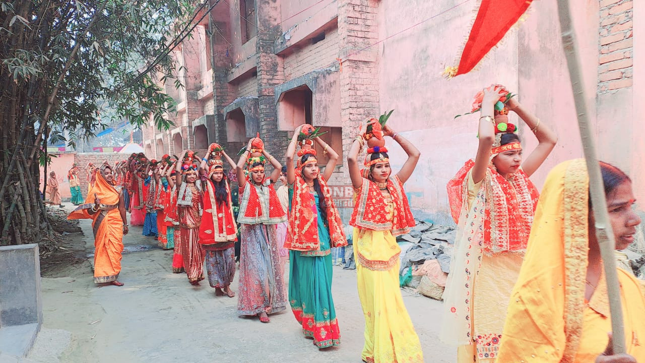 वीरपुर में नवाह यज्ञ को लेकर निकाली गई भव्य क्लश शोभायात्रा 2