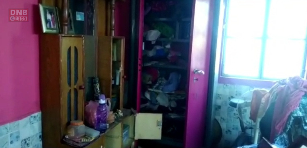 तेघड़ा में चोरों ने एक दुकान का शटर तोड़कर भीषण चोरी की घटना को दिया अंजाम 2