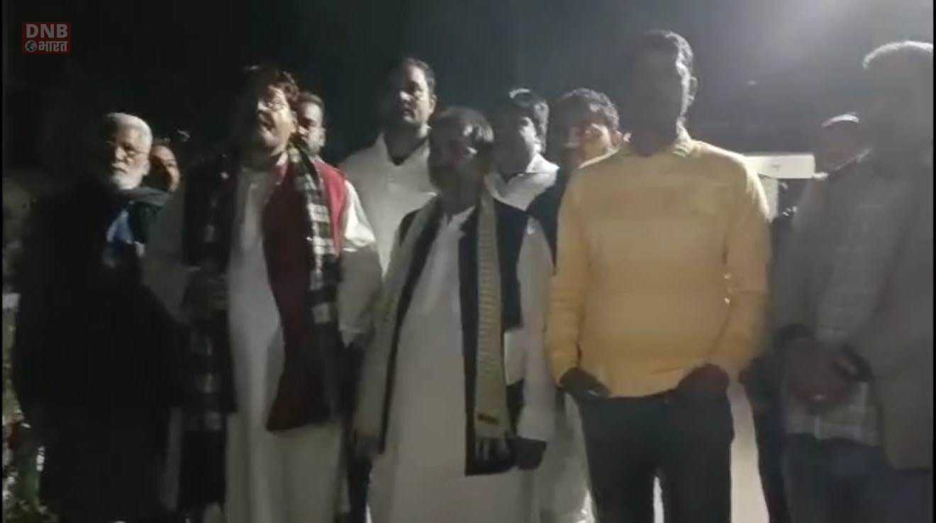 परना गांव के मुखिया वीरेंद्र शर्मा की हत्या के विरोध में मुखिया संघ के अध्यक्ष सहित सभी मुखिया जनप्रतिनिधियों ने अपराधियों की गिरफ्तारी की मांग 2