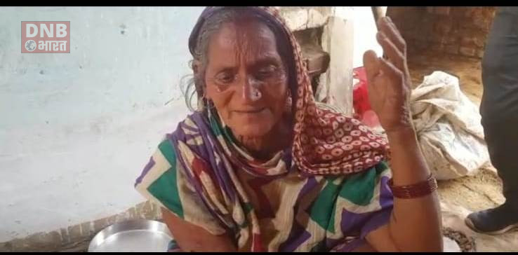 चुल्हे पर खाना बनाने के दौरान निकली चिंगारी से घर मे लगी आग 4