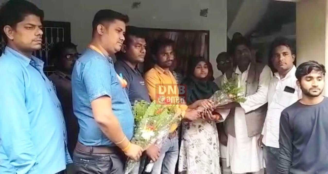 खगड़िया जिले के दर्जी का काम करने वाली की पुत्री नेहा प्रवीण ने मैट्रिक परीक्षा में बिहार में चौथे स्थान लाकर जिले का किया नाम रौशन,बधाई देने वाले का लगा तांता 3