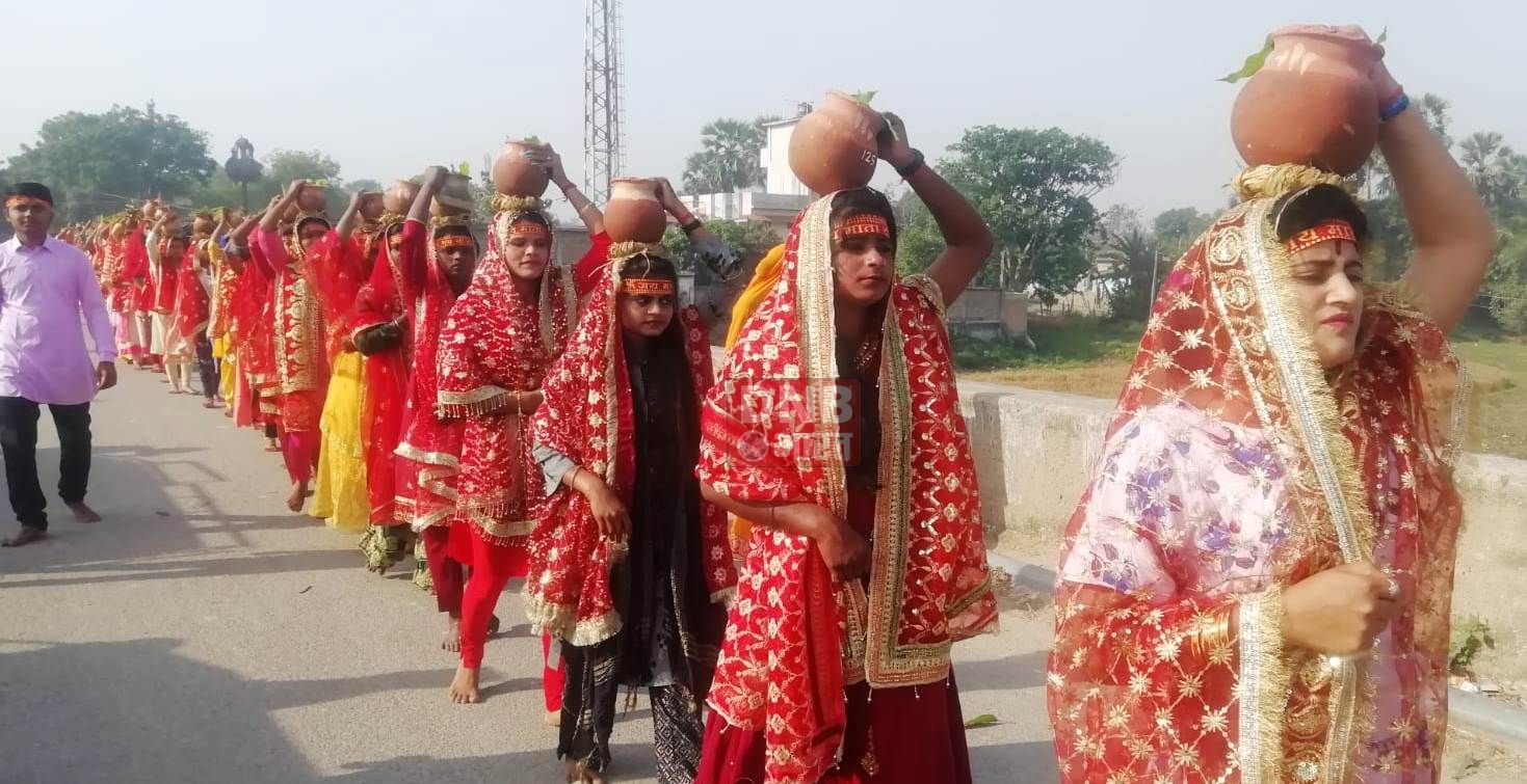 मंसूरचक प्रखंड में अष्टयाम यज्ञ को लेकर निकली गयी भव्य कलश शोभायात्रा 2