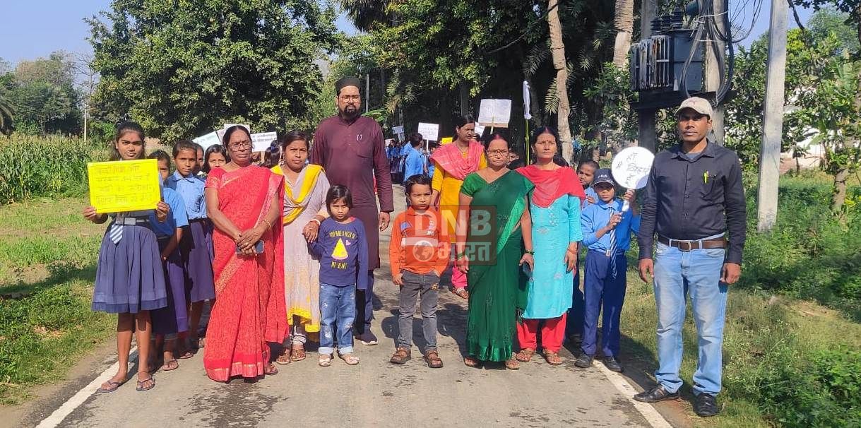 बिहार दिवस पर गढ़हरा में तीन स्थानीय महिला वार्ड पार्षदों का हुआ अभिनंदन 2