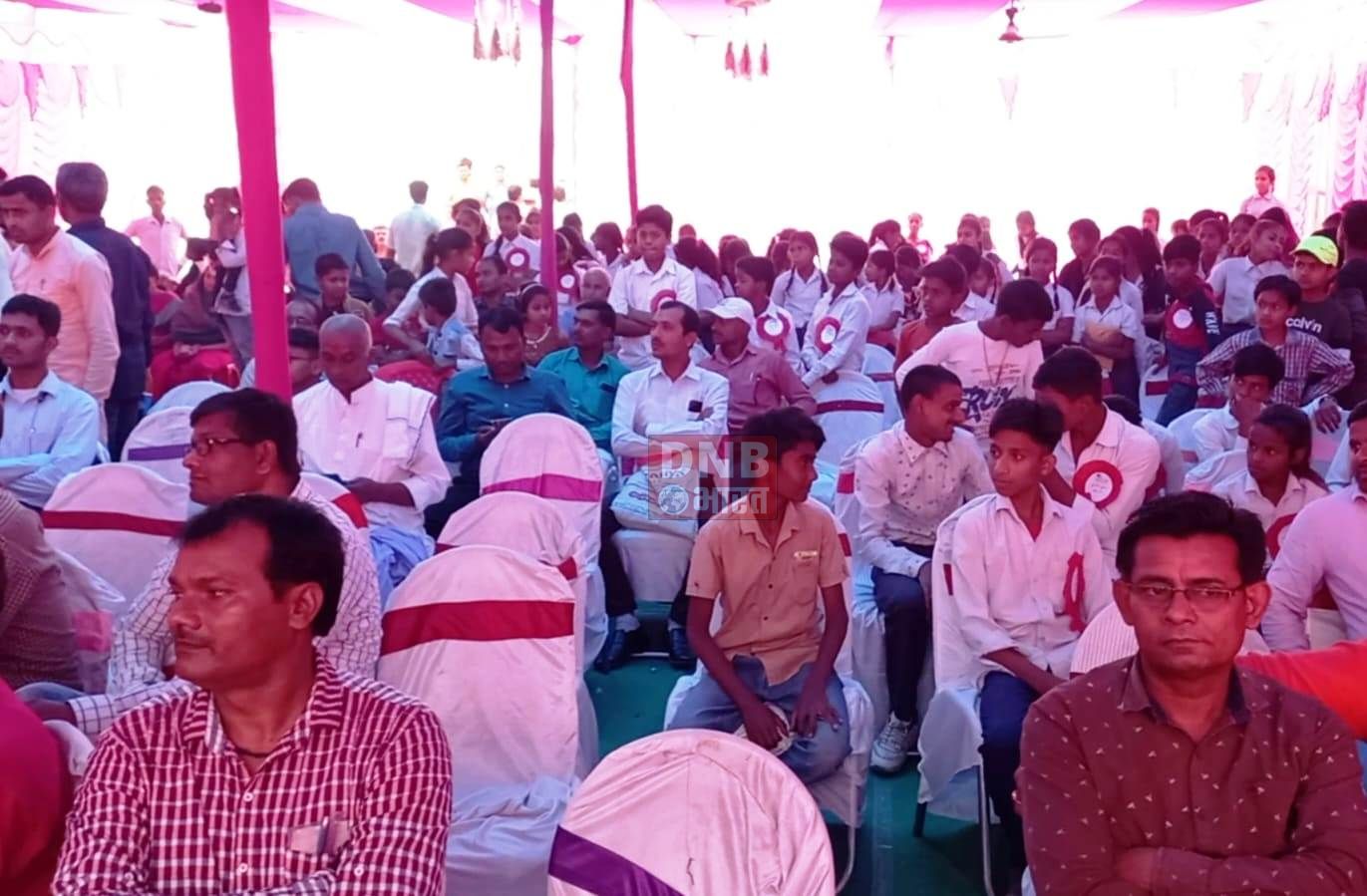 बछवाड़ा में शिक्षिका रेणुका कुमारी के सेवानिवृत्ती के अवसर पर विदाई सह सम्मान समारोह का किया आयोजन 3