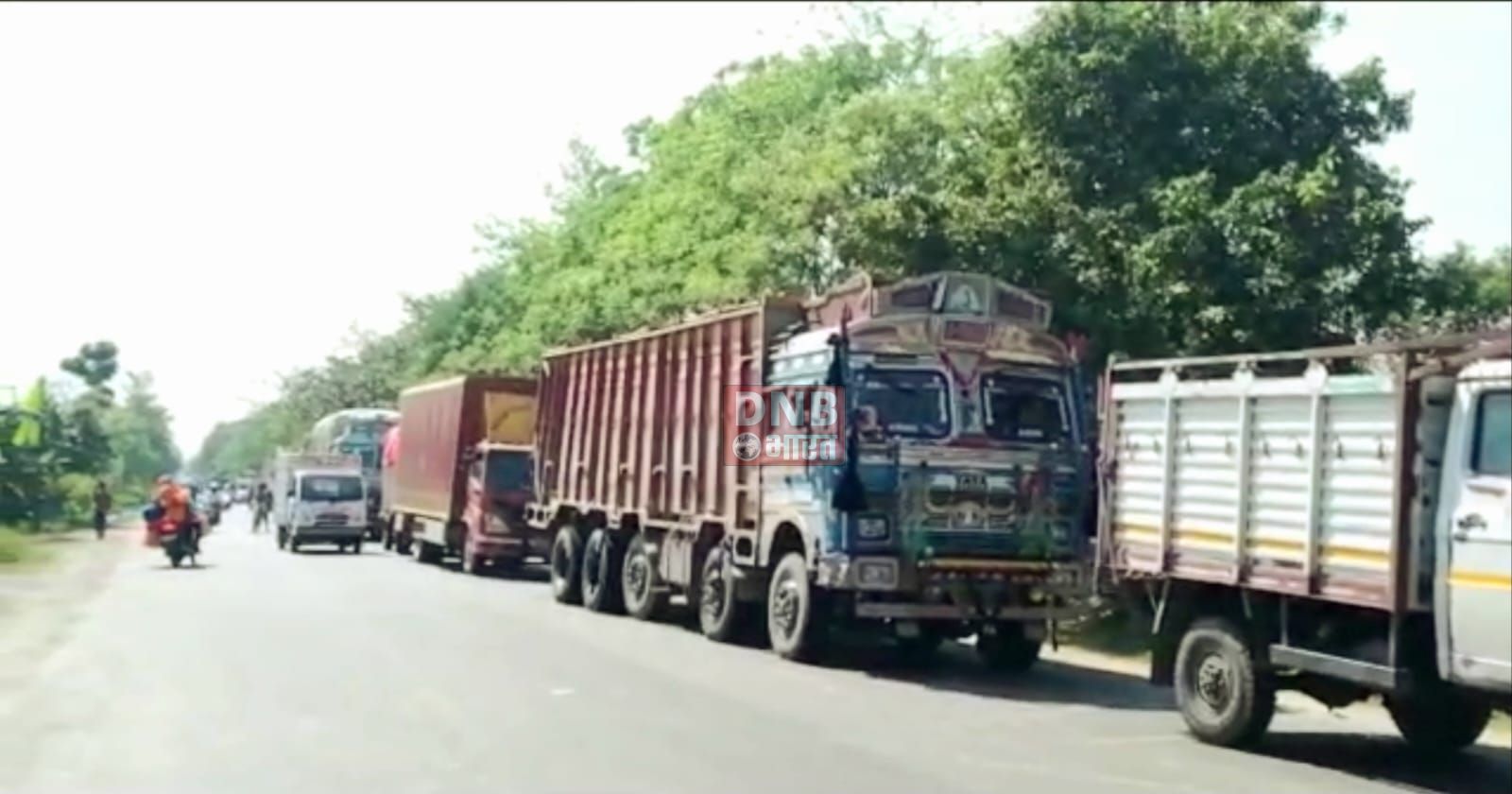 बेगूसराय में यूट्यूबर मनीष कश्यप की गिरफ्तारी के विरोध में राष्ट्रीय जन जन पार्टी के कार्यकर्ताओं ने किया एनएच 31 एवं एनएच-28 को जाम 2