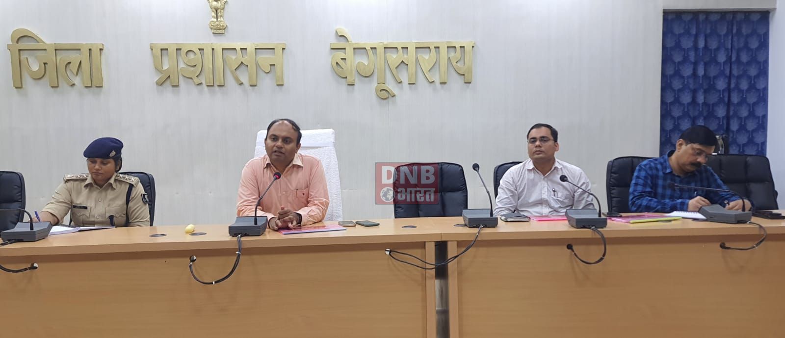बेगूसराय जिलाधिकारी ने सभी विभागों के साथ की समीक्षा बैठक, शत प्रतिशत लक्ष्य हासिल नहीं करने वाले पदाधिकारी को आवश्यक रॉयल्टी जमा करने का दिया निर्देश 4