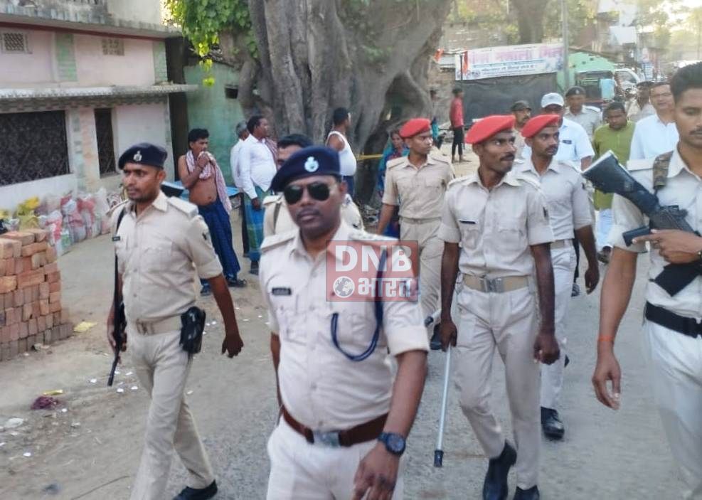 मंसूरचक थाना क्षेत्र में रामनवमी पर्व को लेकर निकला गया फ्लैग मार्च 3