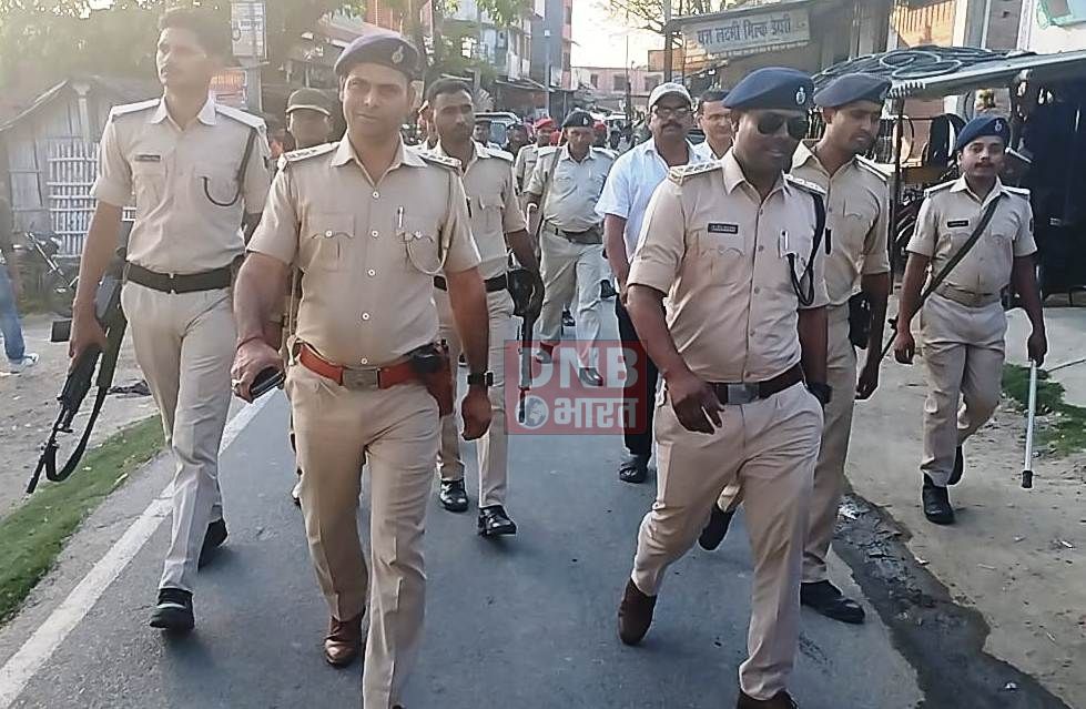 मंसूरचक थाना क्षेत्र में रामनवमी पर्व को लेकर निकला गया फ्लैग मार्च 2
