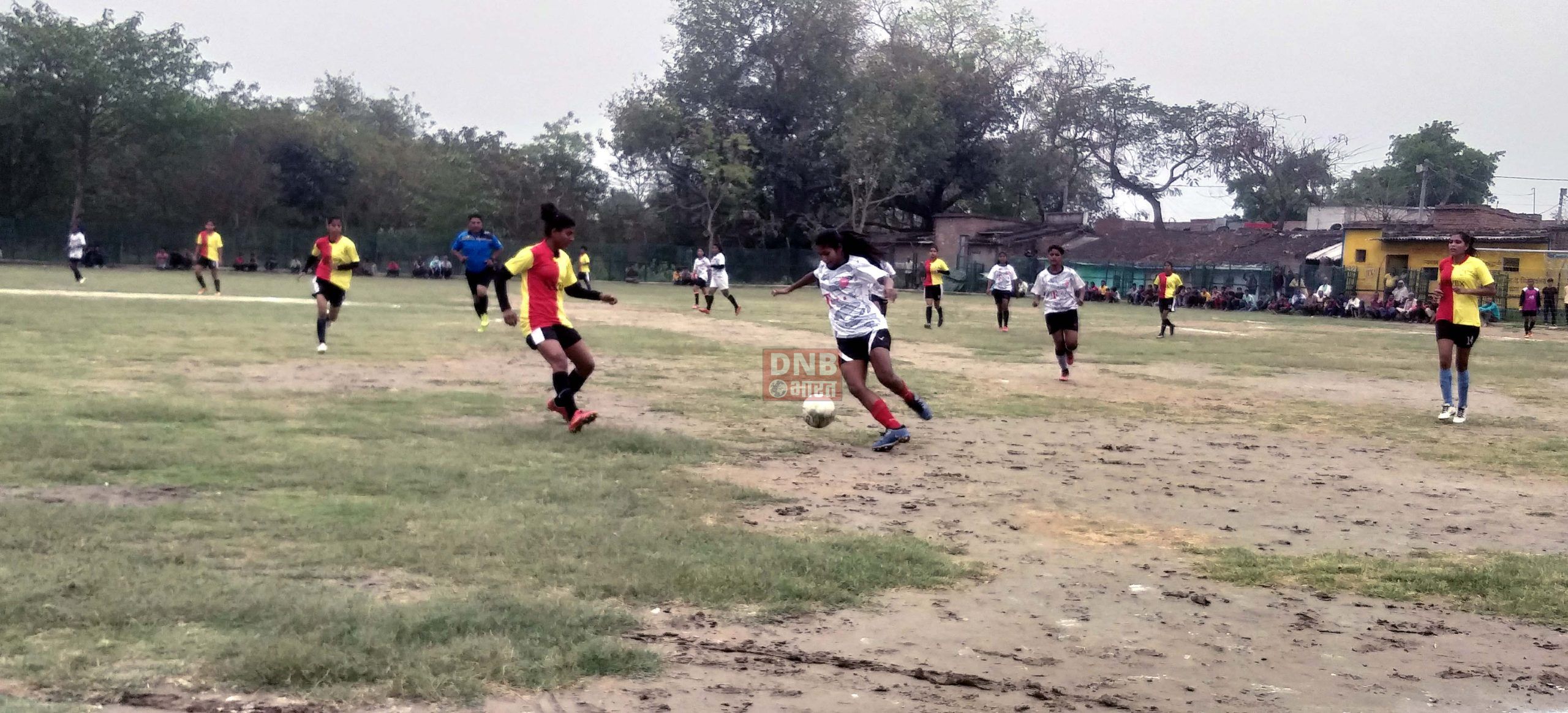 बछवाड़ा में आयोजित महिला फुटबॉल प्रतियोगिता मैच में बिहार की टीम ने झारखण्ड की टीम को 2-1 से किया पराजित 4