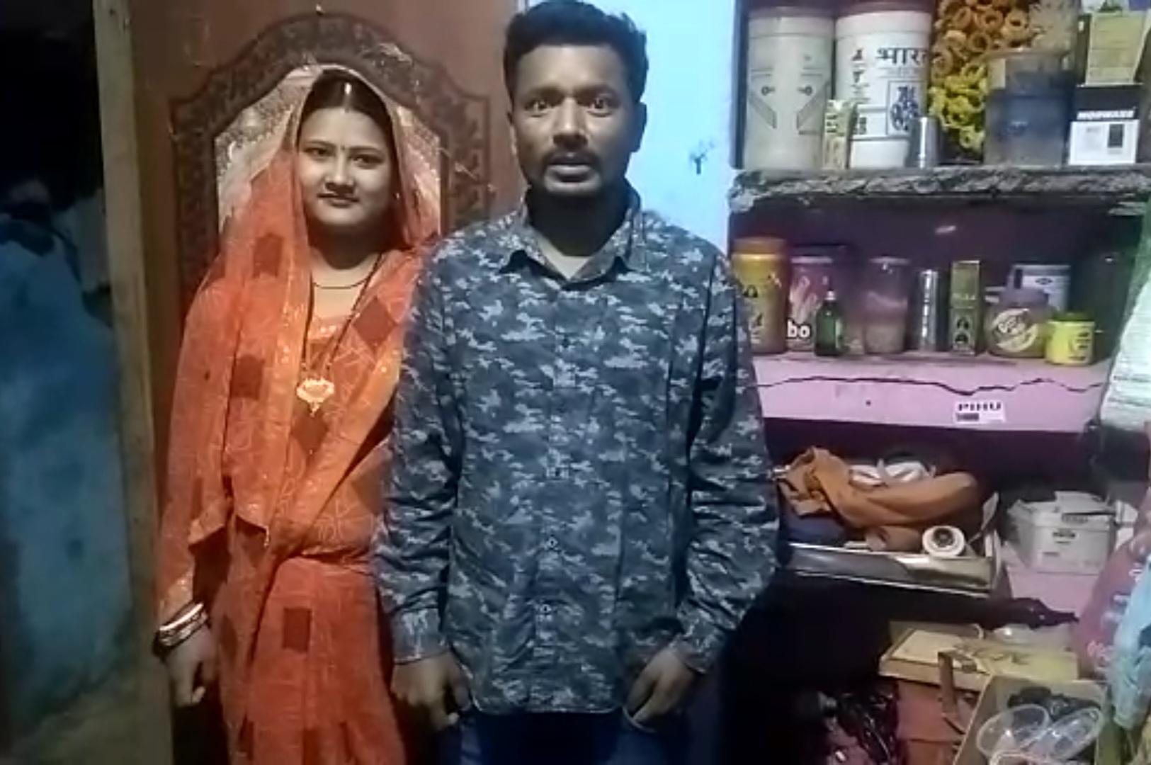 सालभर पहले प्रेम-प्रसंग में नीरज की पत्नी को भगा ले गया मुकेश, अब मुकेश की पत्नी को भगाकर नीरज ने रचाई शादी 2
