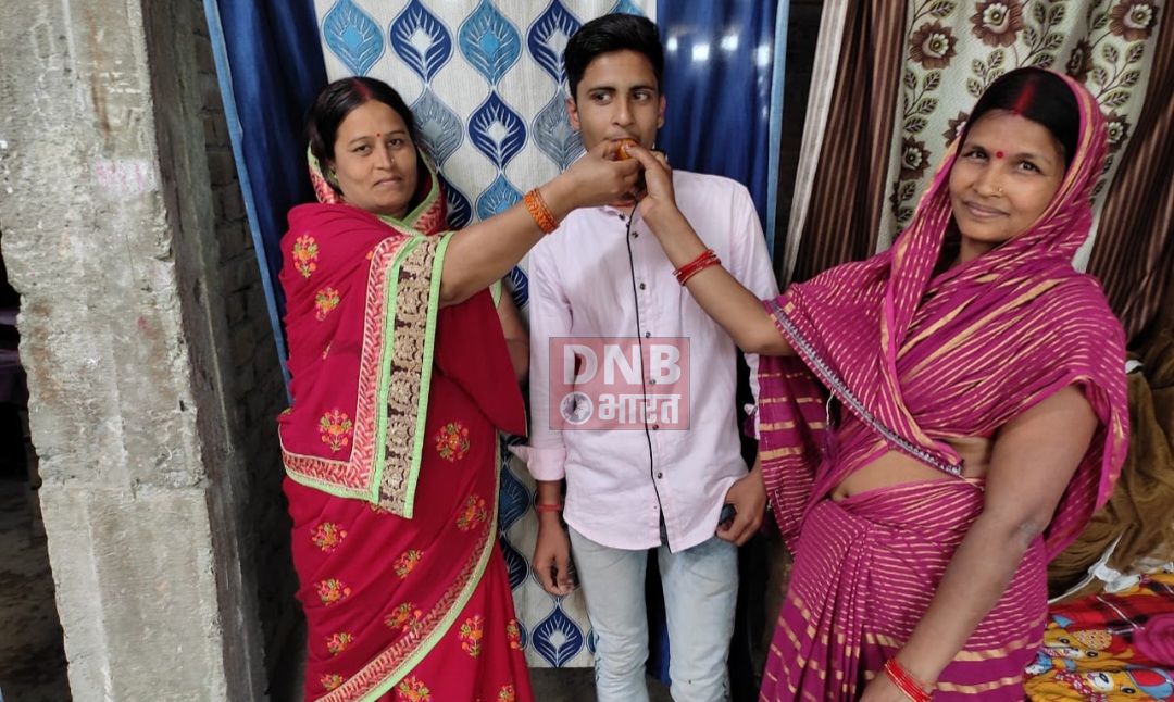 बेगूसराय में आशाबहू का बेटा सुधांशु 481अंक के साथ बिहार टाॅपर में लाया पंचवा स्थान 2