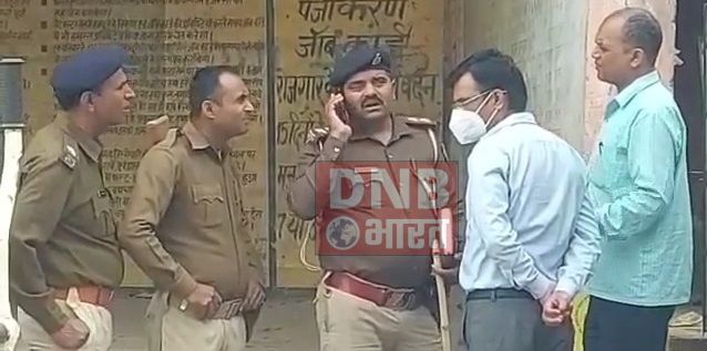नाबालिग लड़की से दुष्कर्म मामले में फाॅरेसिंक टीम ने घटनास्थल पर पहुंचकर लिया सेंपल 4