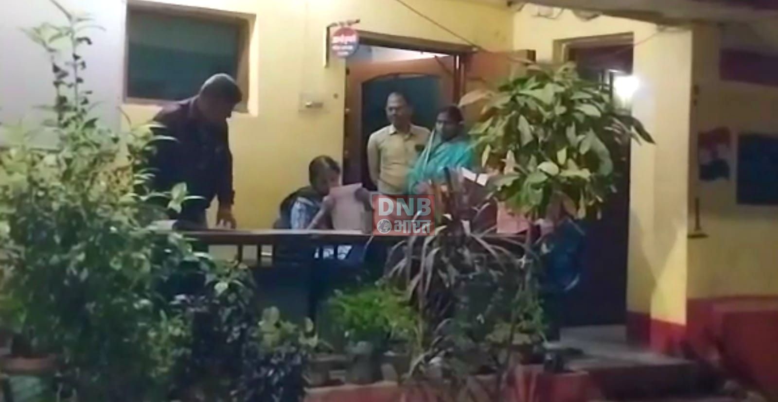 बेगूसराय में एक नाबालिग छात्रा ने दंत चिकित्सक पर लगाया छेड़खानी का गंभीर आरोप,महिला थाने में केस दर्ज 2
