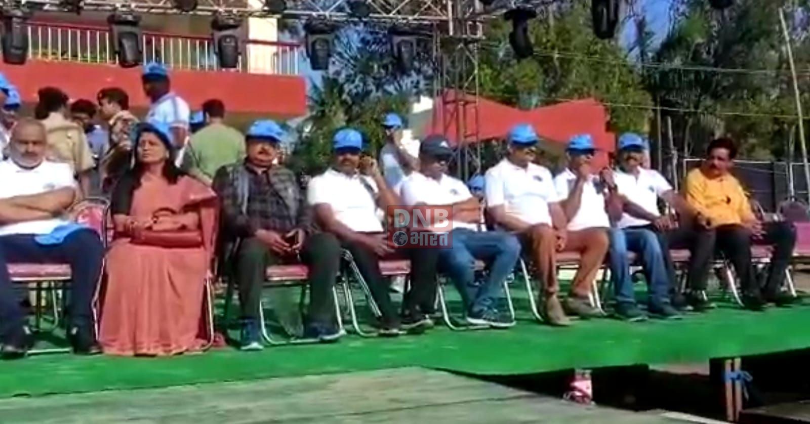 बिहार दिवस पर बेगूसराय में पुलिस केंद्र से वॉक फॉर बेगूसराय के तहत प्रभात फेरी,दर्जनों स्कूल के सैकड़ों छात्र-छात्राओं ने लिया भाग 3
