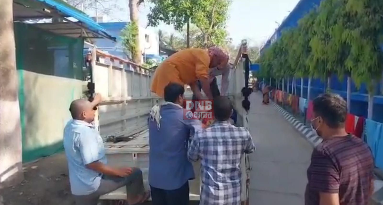 बेगूसराय में तेज रफ्तार का कहर जारी,पूजा के लिए फूल लाने जा रहे एक वृद्ध को वाहन ने रौंदा,घटना स्थल पर मौत 2