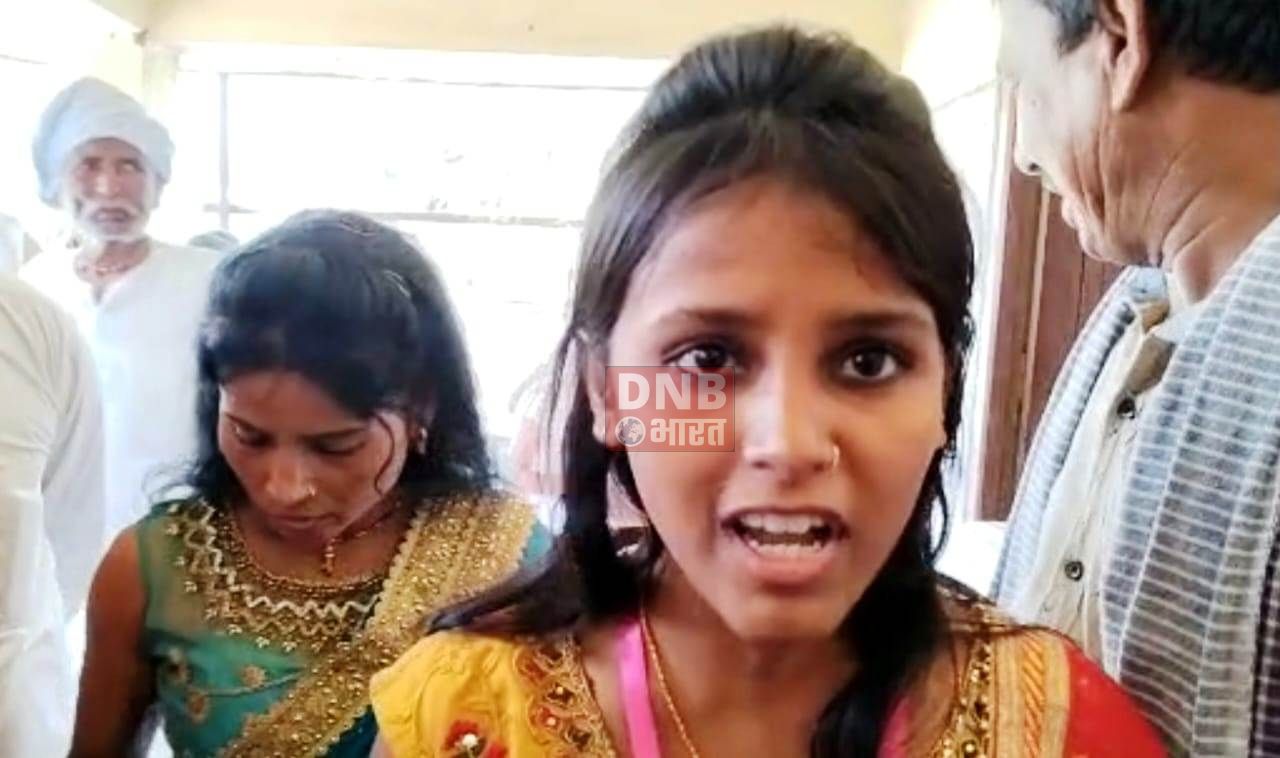 नालंदा में अंबेडकर जयंती पर मंत्री के सामने छात्र-छात्राओं ने सरकारी योजनाओं का खोला पोल 3