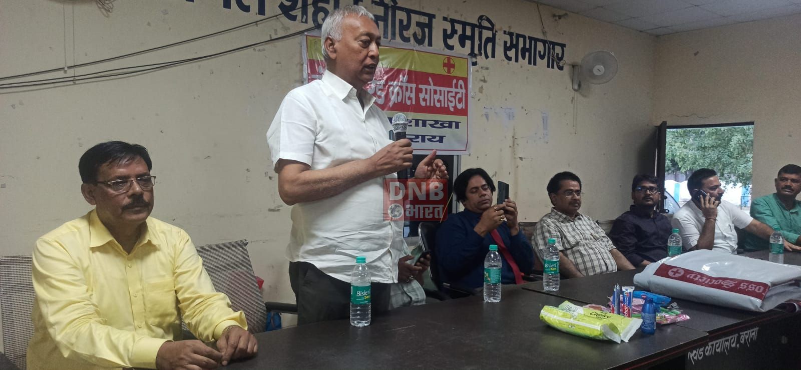 अग्नि पीड़ितों के बीच बेगूसराय रेड क्रॉस सोसाइटी द्वारा बृहत राहत सामग्रियों का वितरण 3