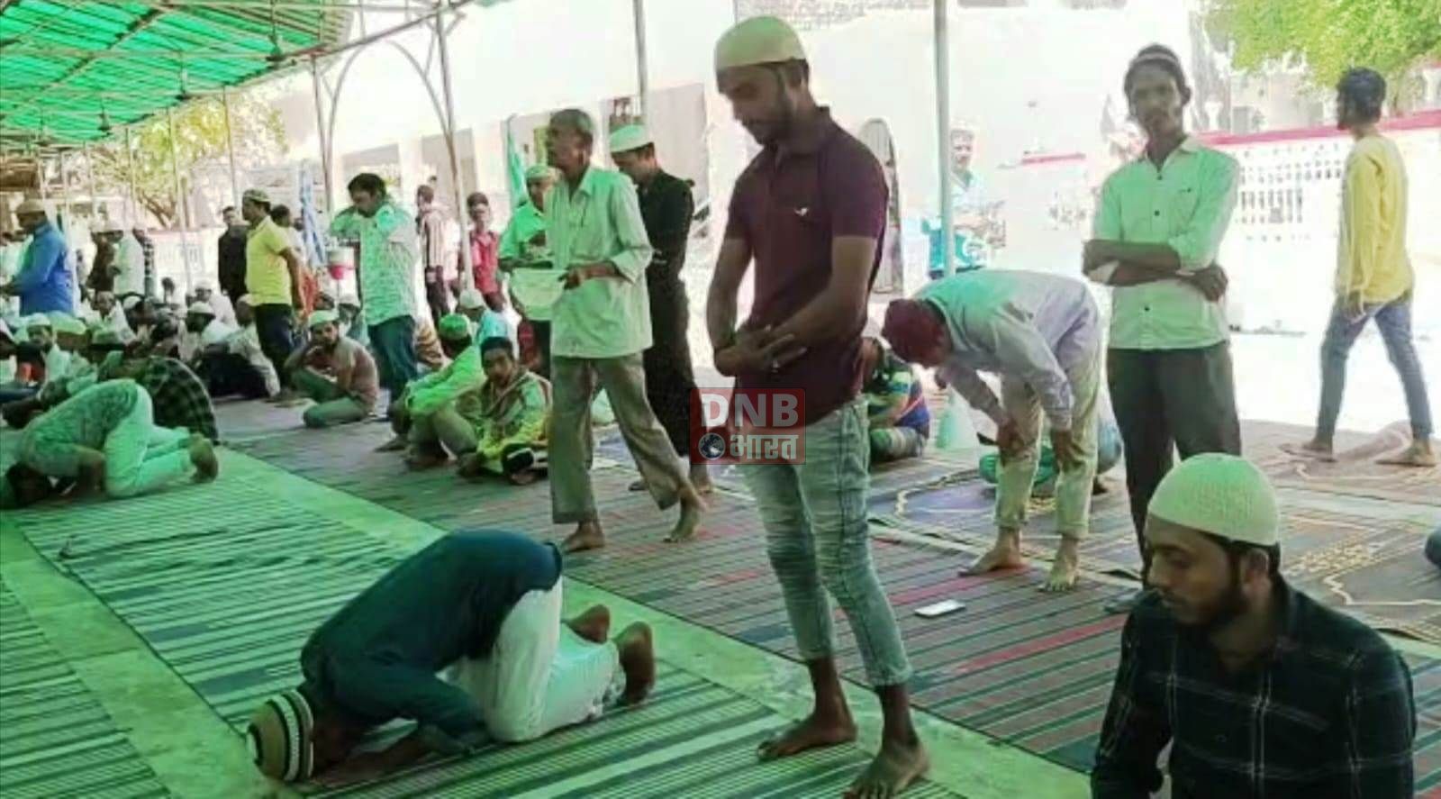 बिहारशरीफ में भारी सुरक्षा के बीच बिहार शरीफ के संवेदनशील मस्जिद में पढ़ी गई रमजान की तीसरी नमाज 2