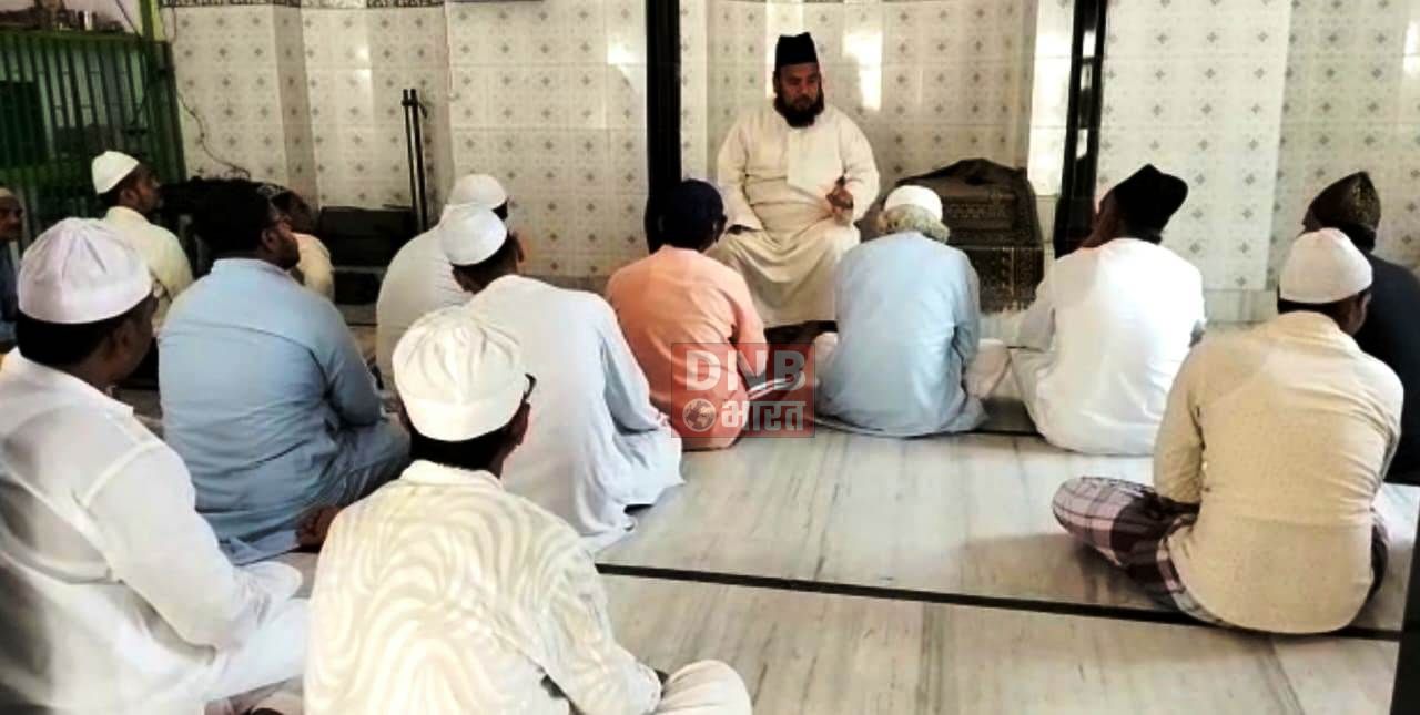 रोजेदारो ने अदा की अलविदा जुम्मे की नमाज 2