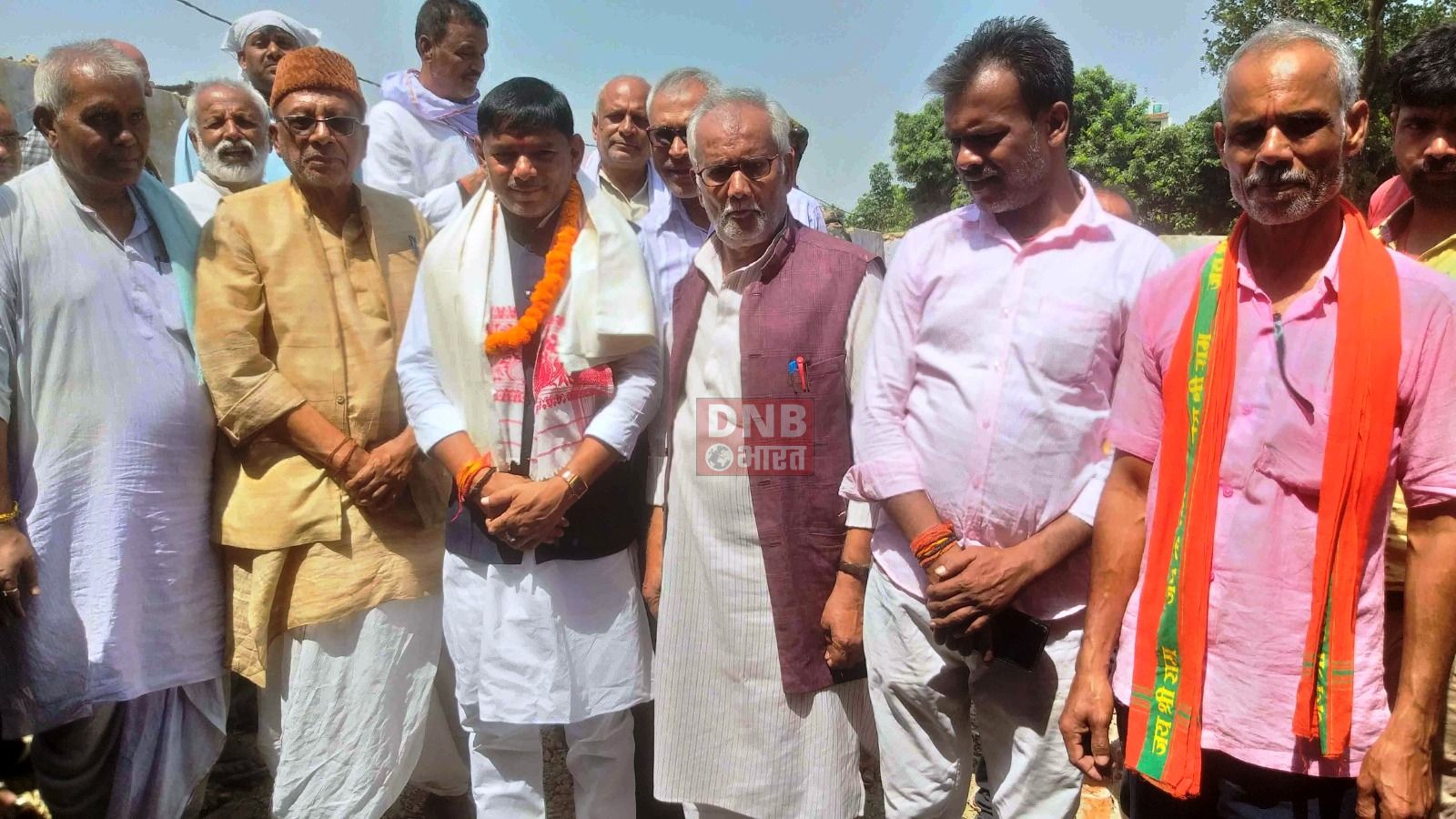 बछवाड़ा के उच्च विद्यालय नारेपुर में चार भवन व दो शौचालय निर्माण का विधायक ने किया शिलान्यास 2
