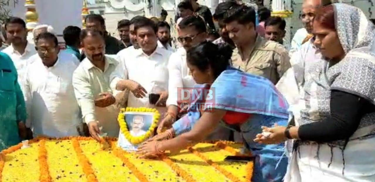 अमर शहीद राजद नेता पूर्व मुखिया अखिलेश राय तथा रामउदेश राय के पुण्यतिथि पर पुष्प अर्पित कर दी गयी श्रद्धांजलि 2