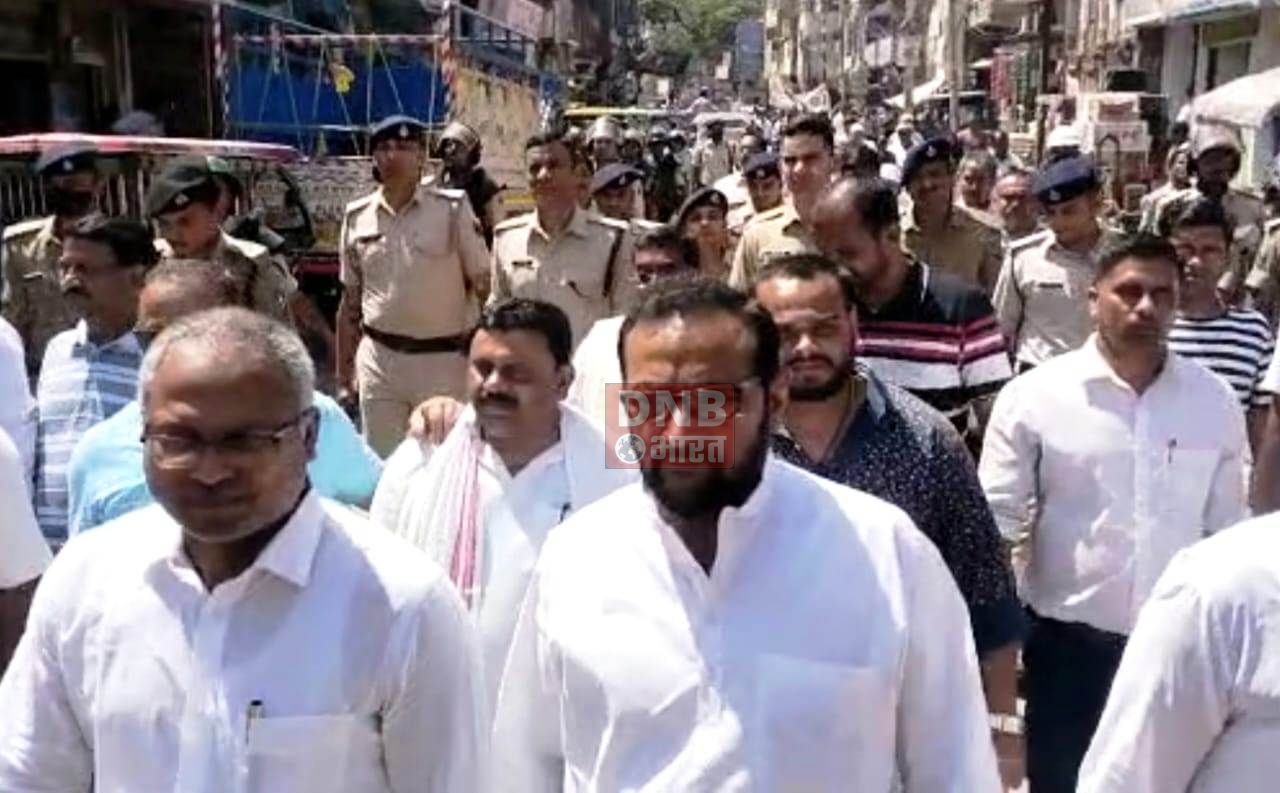 बिहारशरीफ में हुए उपद्रव के पांचवे दिन जिला प्रशासन के द्वारा निकाला गया सद्भावना मार्च, डीएम एसपी समेत शहर के सभी धर्म के लोगो ने किया शिरकत 4