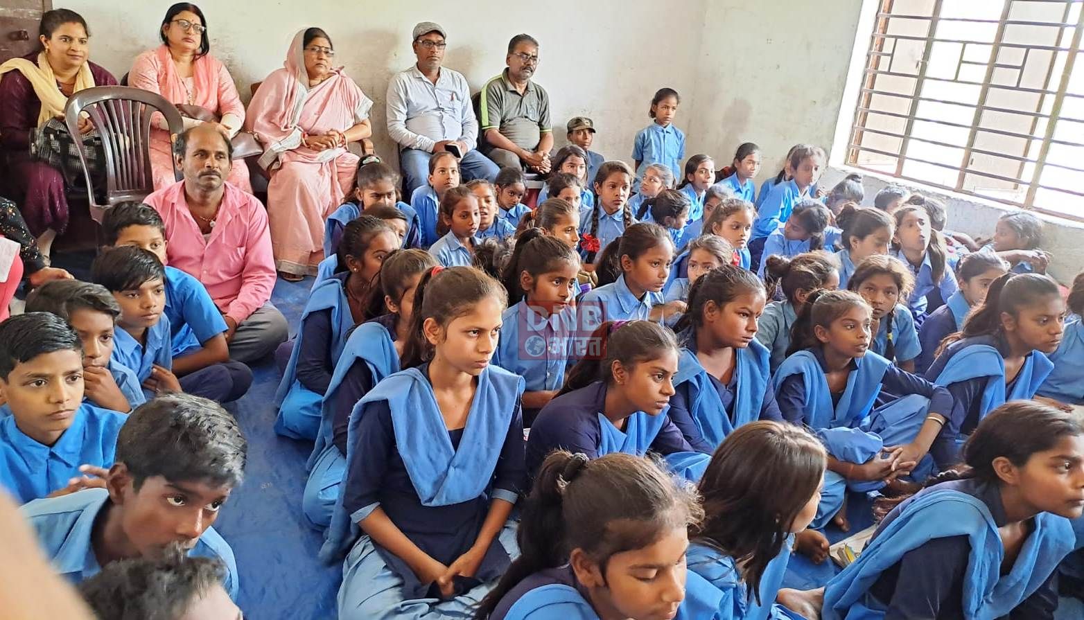 मटिहानी प्रखंड में विधिक जागरूकता कैंप का आयोजन,विद्यालय में बच्चों को कानून की दी गयी जानकारी 4