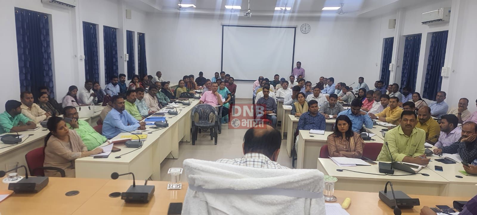 जिलाधिकारी बेगूसराय ने बिहार जाति आधारित जनगणना को बेहतर ढंग से निष्पादन को ले तैयारी की समीक्षा,दिए कई निर्देश 2