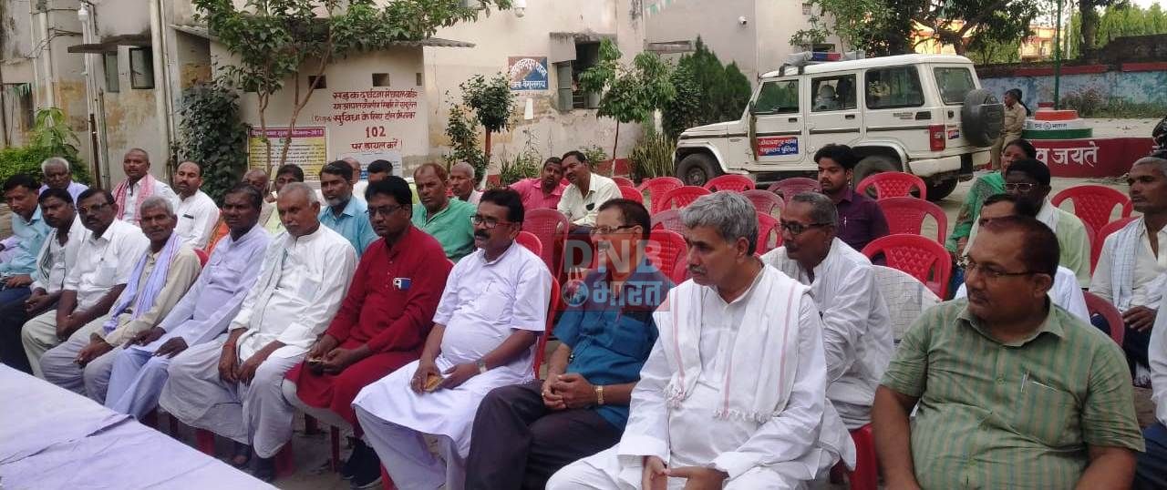 शांति समिति की बैठक में एसडीपीओ ने कहा- ईद भाईचारे का त्यौहार है प्रेम पूर्वक मनावें 2