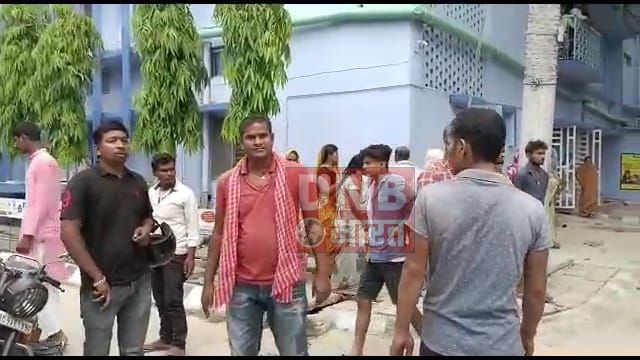 ट्रैक्टर व बाइक की आमने सामने टक्कर में,बाइक सवार की मौत,चालक की स्थिति नाजुक 3