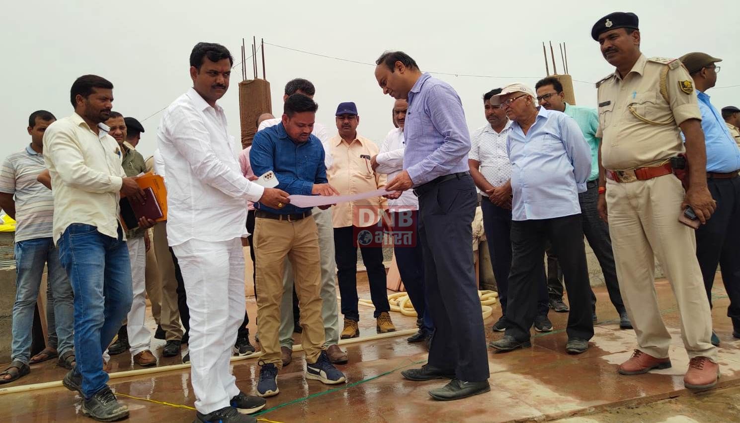 फोर लाईन सड़क निर्माण में स्थल का मापी कर एक सप्ताह के अन्दर रिपोर्ट तैयार करे पीडब्ल्यूडी:- डीएम 2