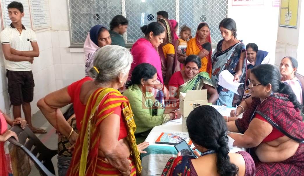समुदायिक स्वास्थ्य केन्द्र बछवाड़ा में 305 गर्भवती महिलाओ का स्वास्थ्य परिक्षण किया गया 2