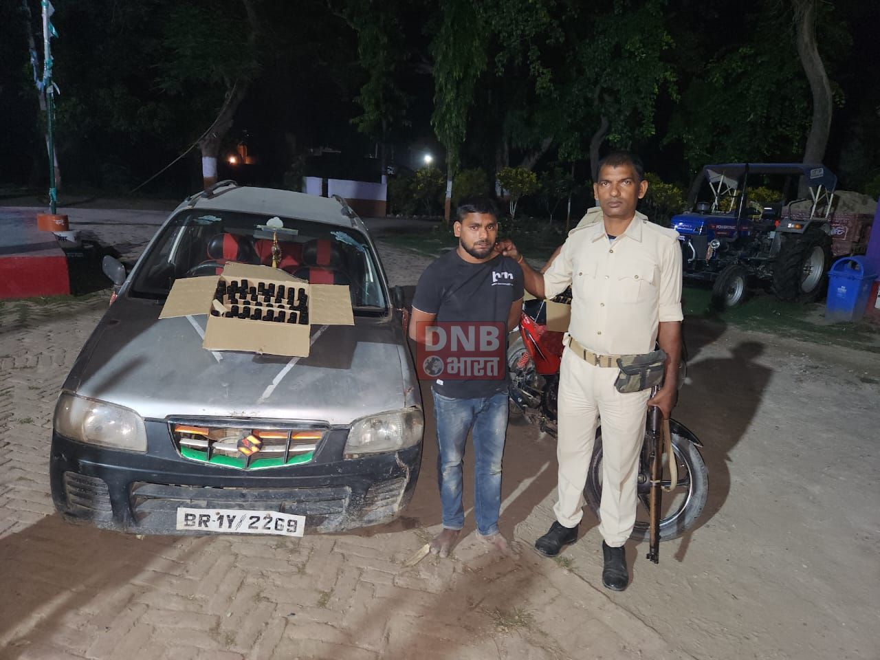 303 कार्टुन विदेशी शराब के साथ पिकअप वाहन, मारुति कार एवं मोटरसाइकिल जप्त, तीन कारोबारी गिरफ्तार 2